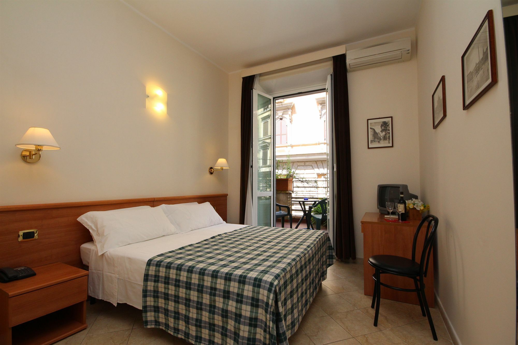 Hotel Principe Eugenio Roma Exterior foto